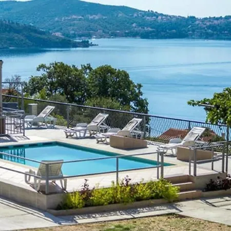Klis - Three-bedroom With Terrace Apartamento *