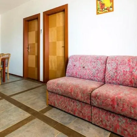 Klis - Three-bedroom With Terrace Mlini