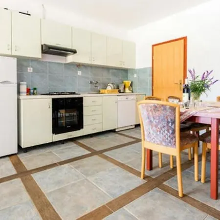 Klis - Three-bedroom With Terrace *